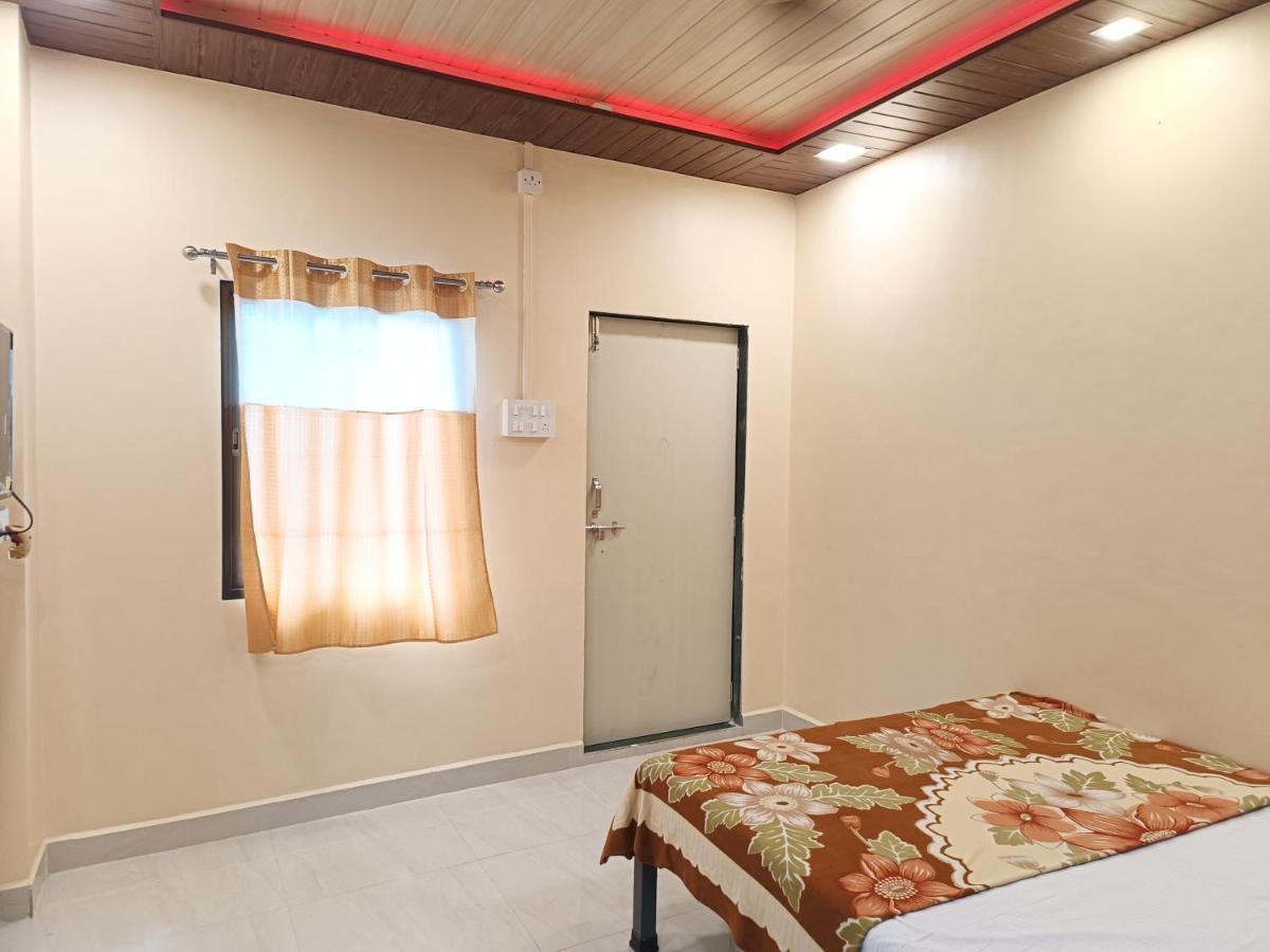 Shree Nivas Home Stay Srīvardhan Exterior foto
