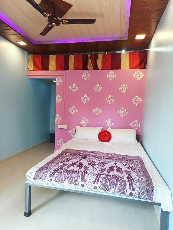 Shree Nivas Home Stay Srīvardhan Exterior foto